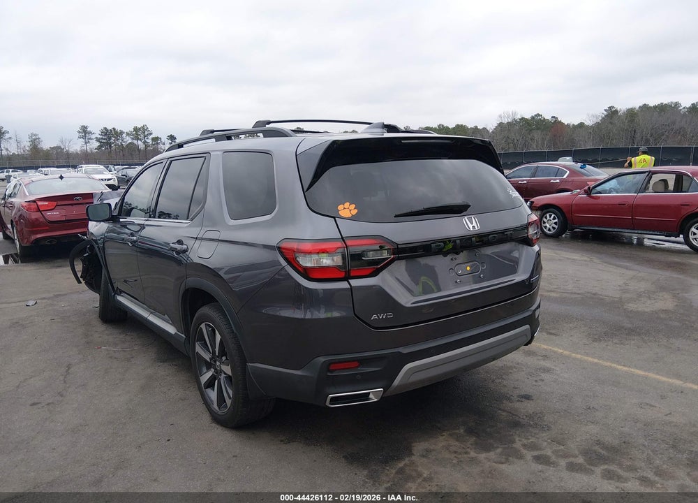 2024 HONDA PILOT TOURING VIN: 5FNYG1H74RB037895