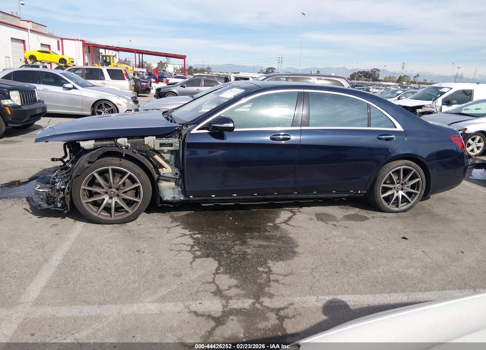 2018 MERCEDES-BENZ S 560 VIN: WDDUG8DB2JA380743