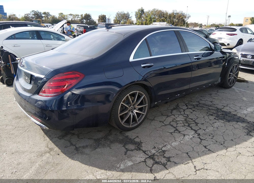 2018 MERCEDES-BENZ S 560 VIN: WDDUG8DB2JA380743