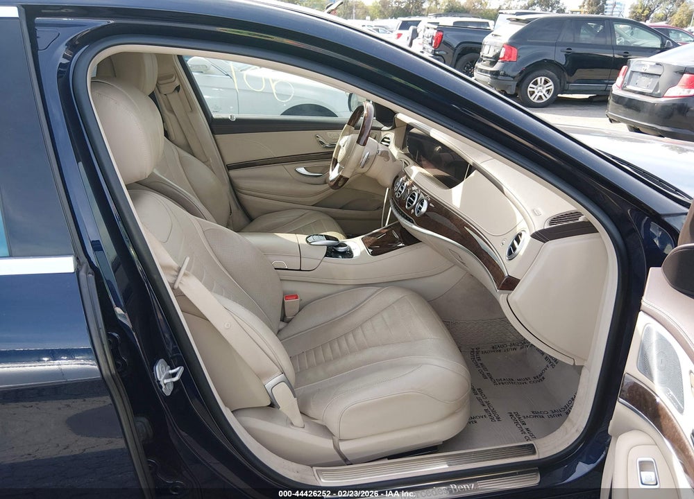 2018 MERCEDES-BENZ S 560 VIN: WDDUG8DB2JA380743