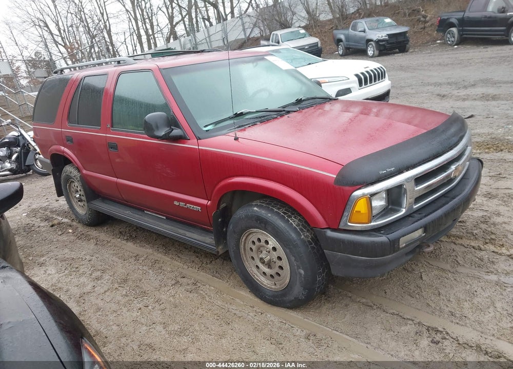 1996 CHEVROLET BLAZER VIN: 1GNDT13W8T2272696