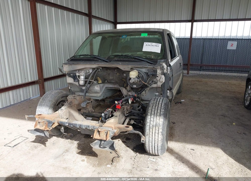 2005 CHEVROLET SILVERADO 1500 LS VIN: 2GCEC19T051375107