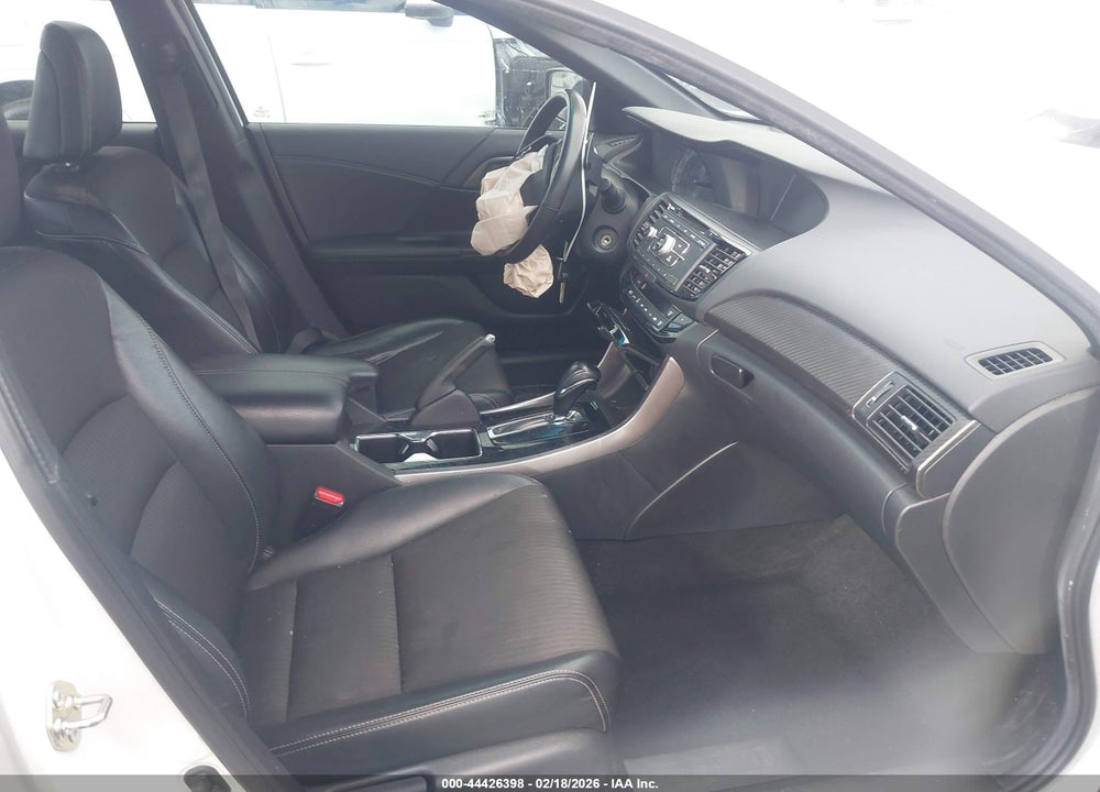 2016 HONDA ACCORD SPORT VIN: 1HGCR2F56GA085563