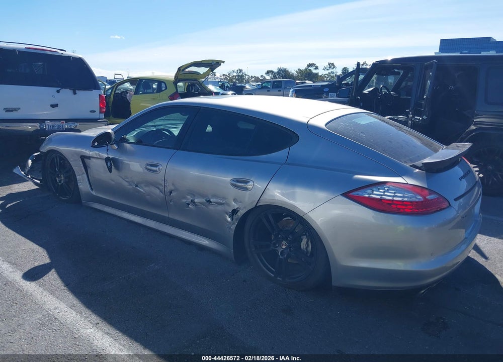 2012 PORSCHE PANAMERA 4S VIN: WP0AB2A73CL061240