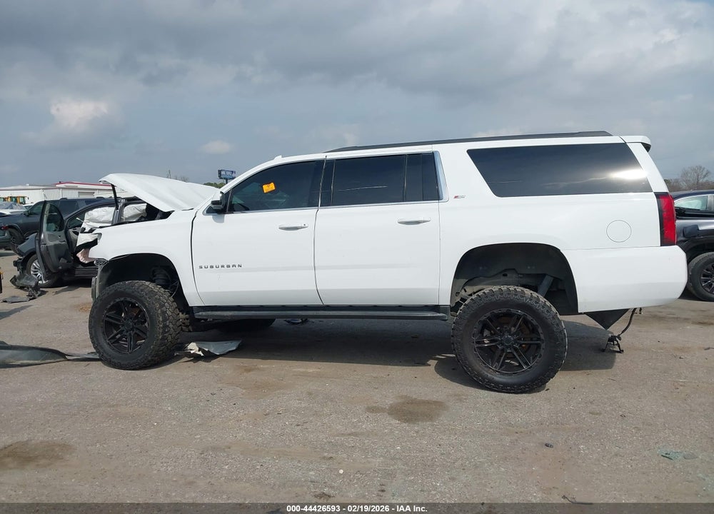 2018 CHEVROLET SUBURBAN LT VIN: 1GNSKHKC9JR160715