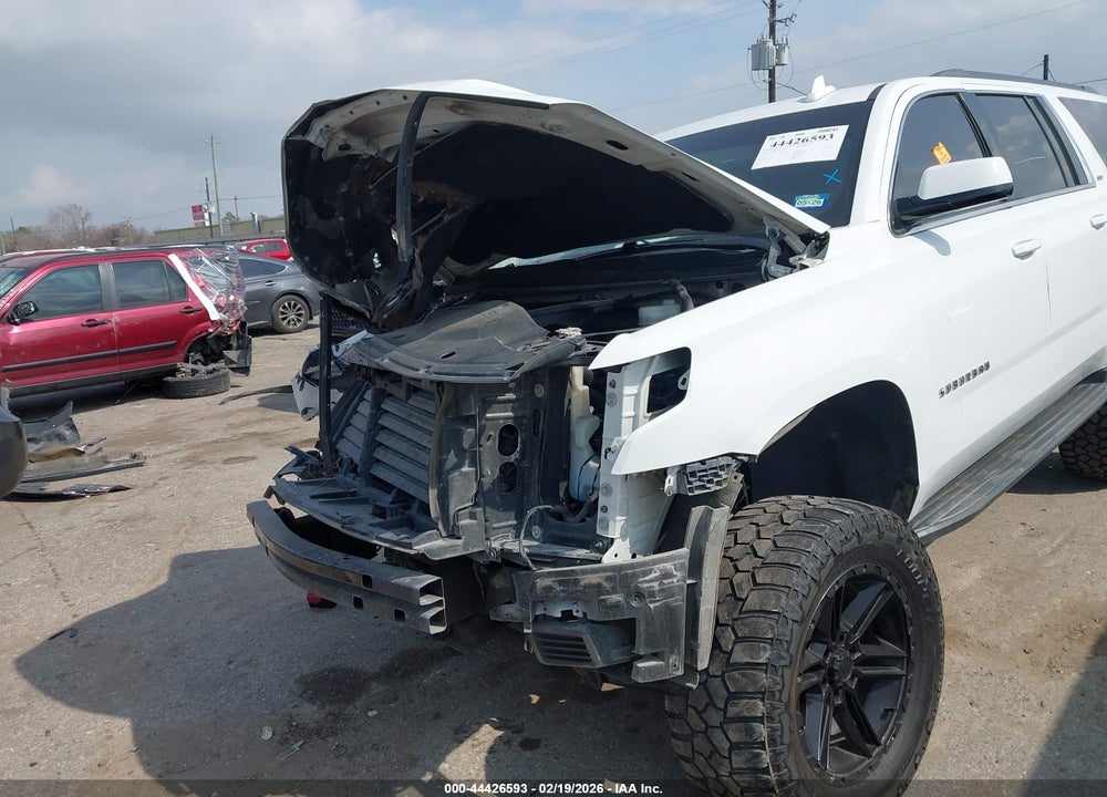 2018 CHEVROLET SUBURBAN LT VIN: 1GNSKHKC9JR160715