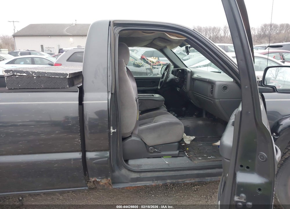 2005 GMC SIERRA 1500 VIN: 1GTEK14T05Z182859