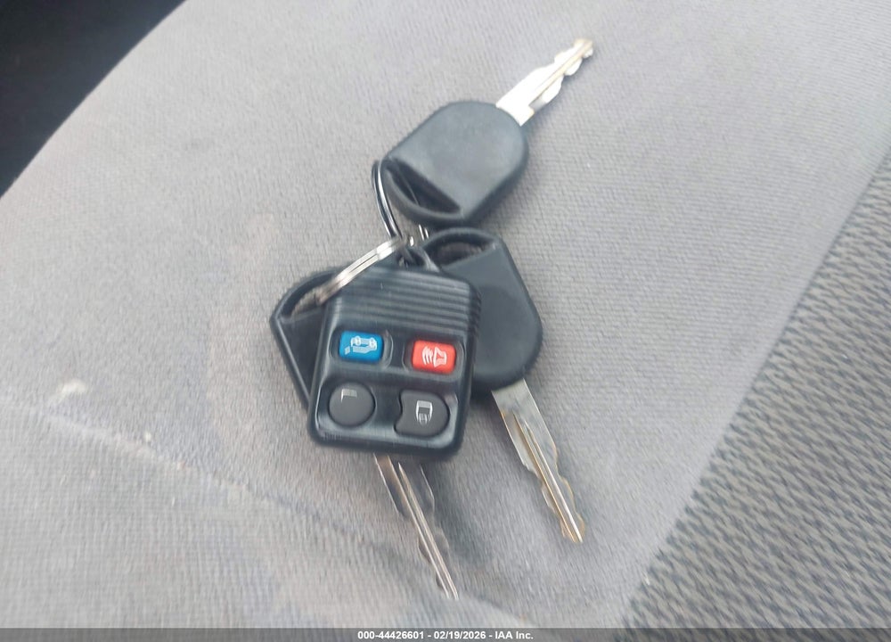 2004 FORD TAURUS SES VIN: 1FAFP55224G181523