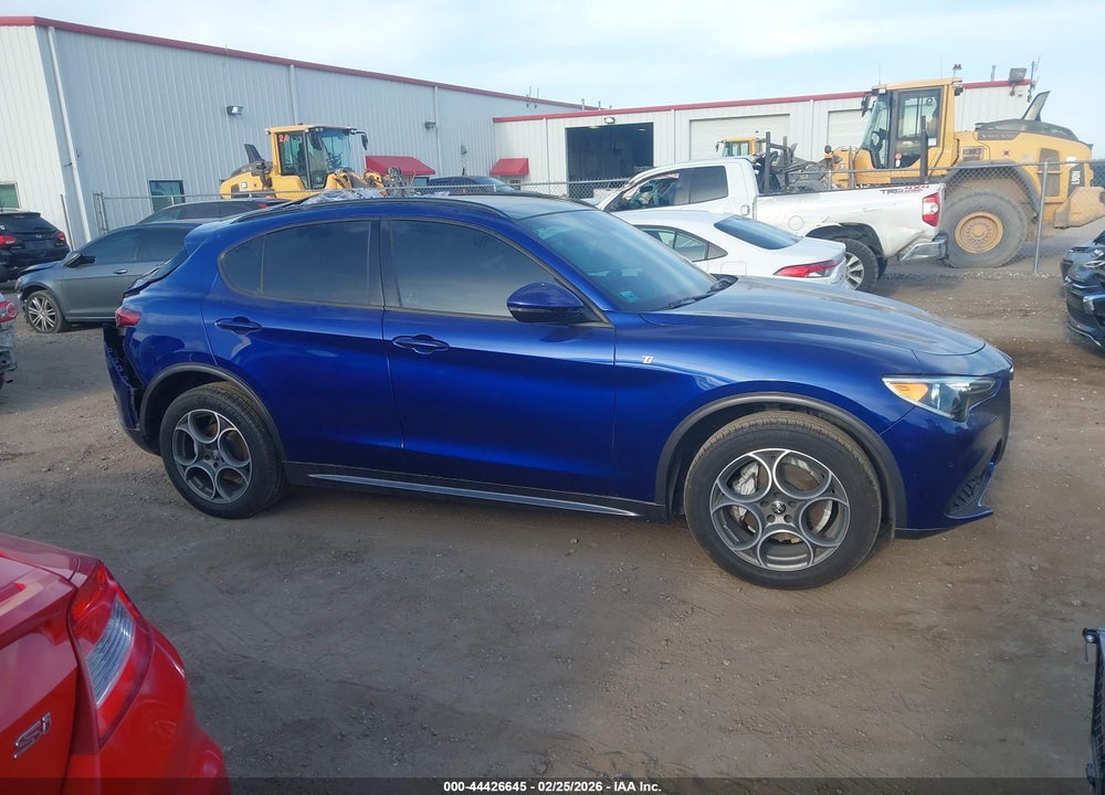 2022 ALFA ROMEO STELVIO TI AWD VIN: ZASPAKBN7N7D30935