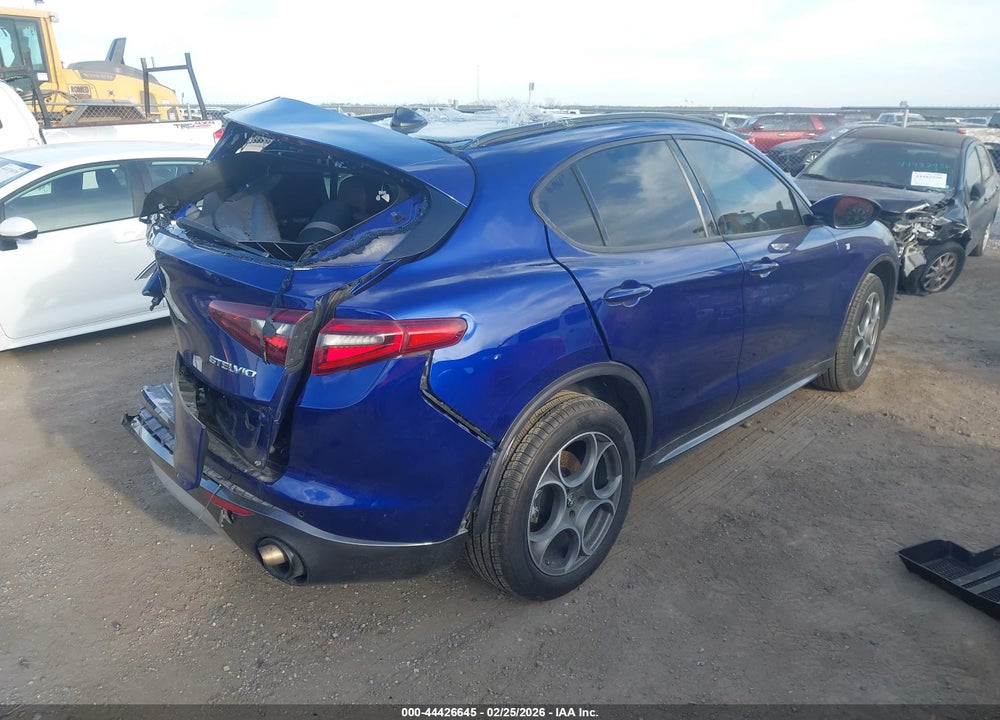 2022 ALFA ROMEO STELVIO TI AWD VIN: ZASPAKBN7N7D30935
