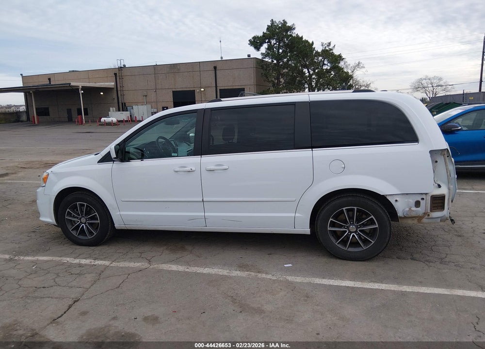 2017 DODGE GRAND CARAVAN SXT VIN: 2C4RDGCG6HR828231