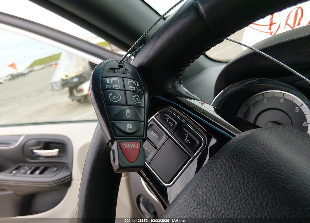 2017 DODGE GRAND CARAVAN SXT VIN: 2C4RDGCG6HR828231
