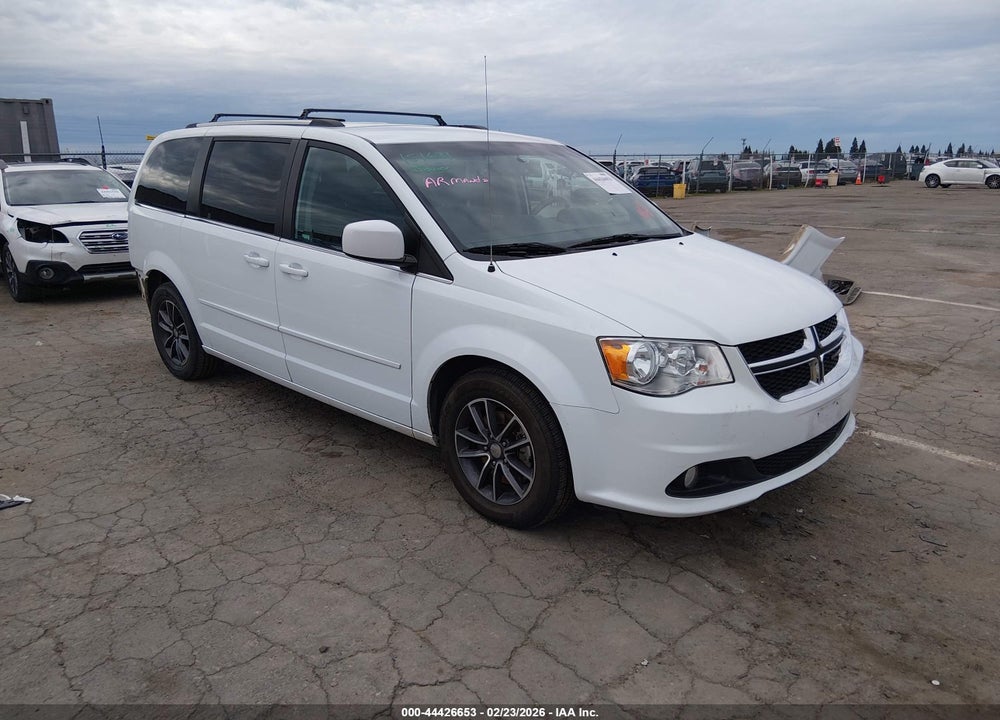 2017 DODGE GRAND CARAVAN SXT VIN: 2C4RDGCG6HR828231