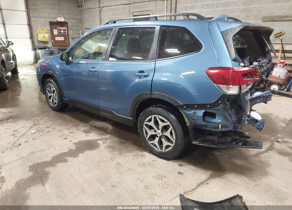 2023 SUBARU FORESTER PREMIUM VIN: JF2SKADC6PH504370