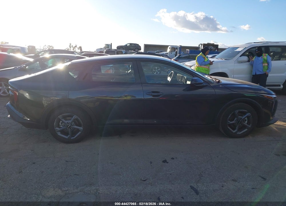 2025 KIA K4 LXS VIN: 3KPFT4DE2SE236500