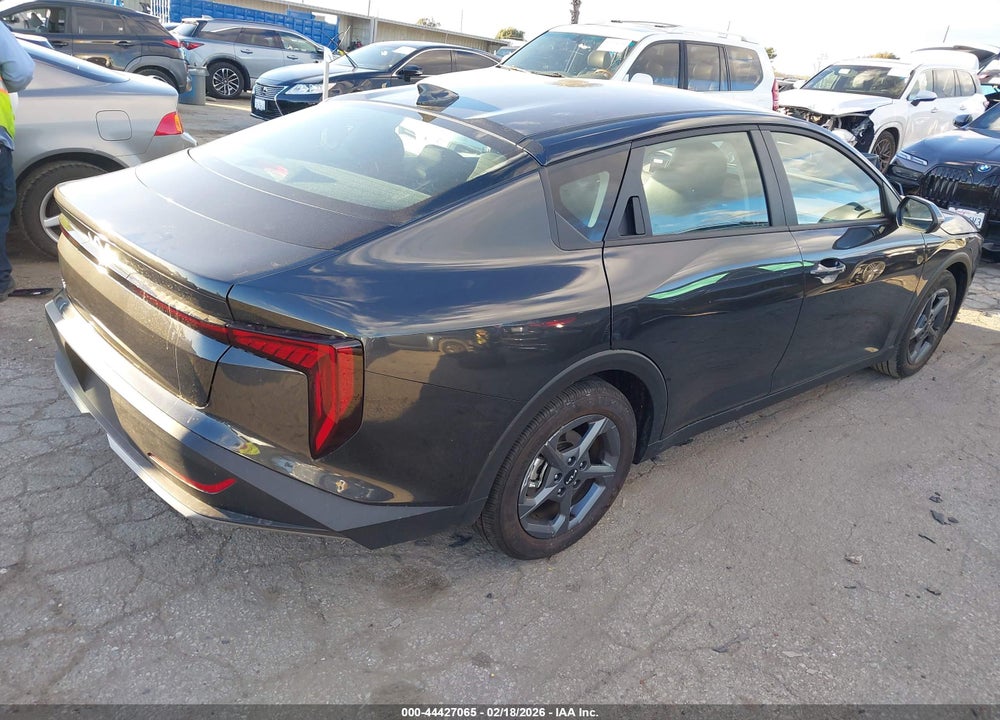2025 KIA K4 LXS VIN: 3KPFT4DE2SE236500