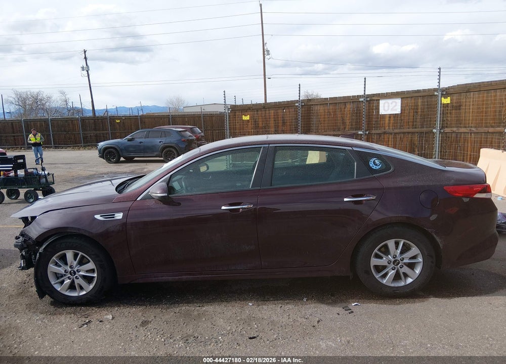 2018 KIA OPTIMA LX VIN: 5XXGT4L32JG233302