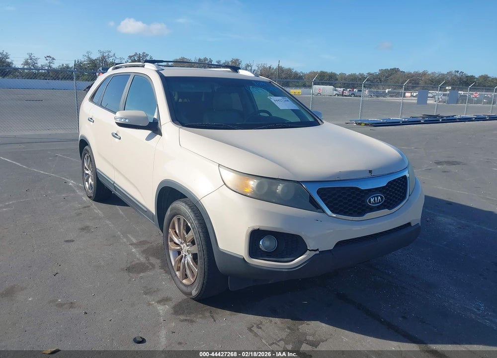 2011 KIA SORENTO EX V6 VIN: 5XYKU4A20BG037048
