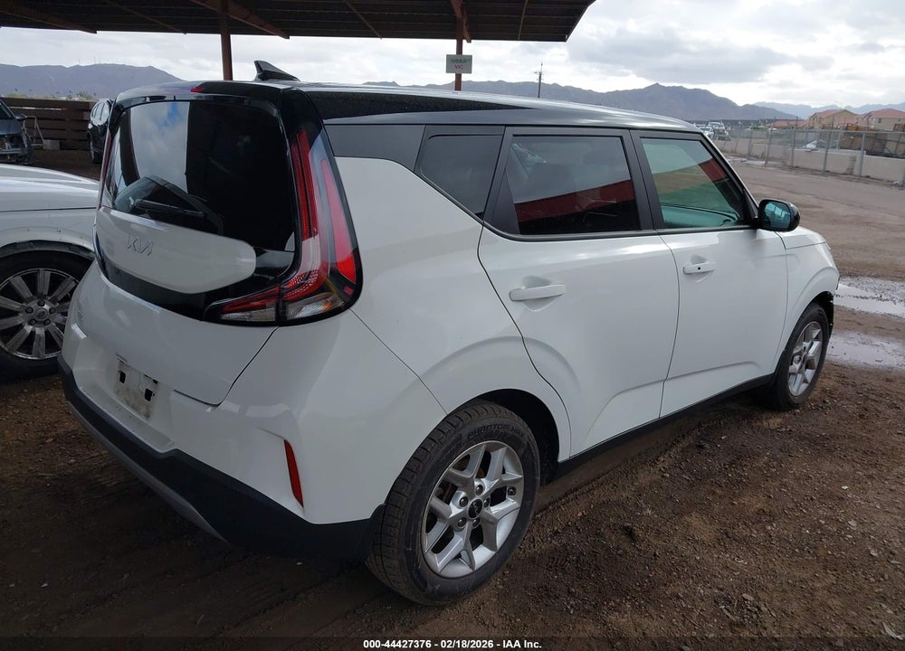 2023 KIA SOUL S VIN: KNDJ23AU8P7201924