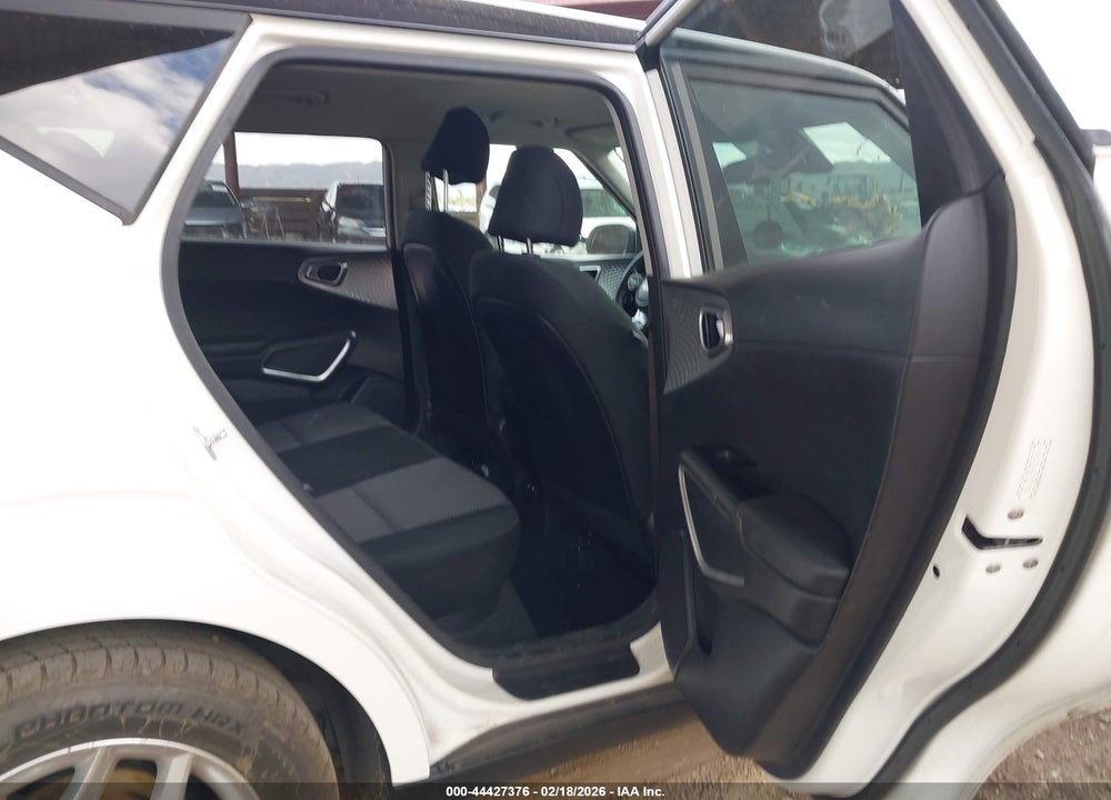 2023 KIA SOUL S VIN: KNDJ23AU8P7201924