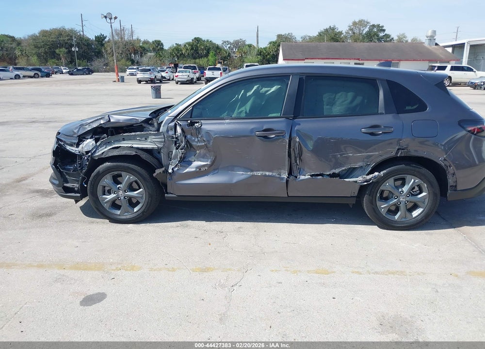 2026 HONDA HR-V 2WD LX VIN: 3CZRZ1H30TM702400