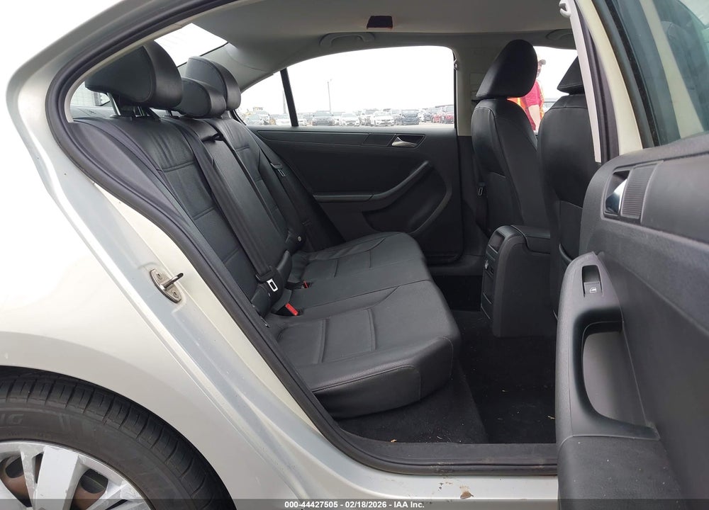 2011 VOLKSWAGEN JETTA 2.5L SE VIN: 3VWDX7AJ8BM394373