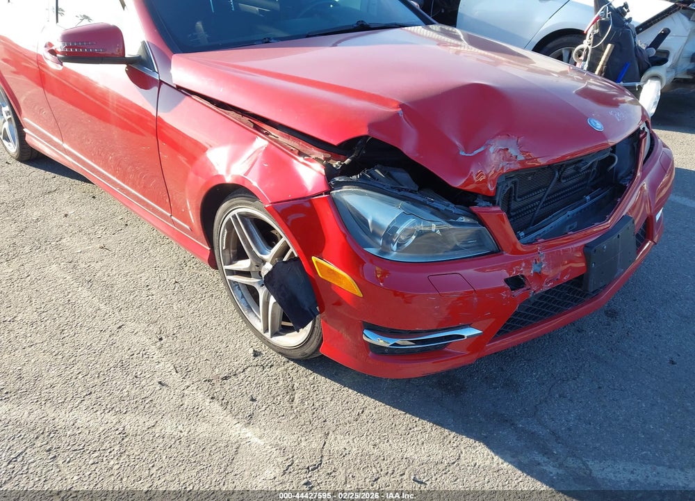 2013 MERCEDES-BENZ C 250 SPORT VIN: WDDGF4HBXDA775826