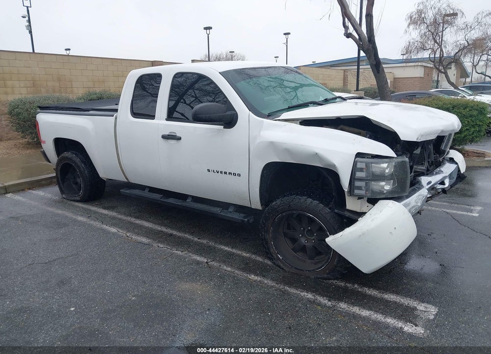2011 CHEVROLET SILVERADO 1500 WORK TRUCK VIN: 1GCRCPE04BZ230297