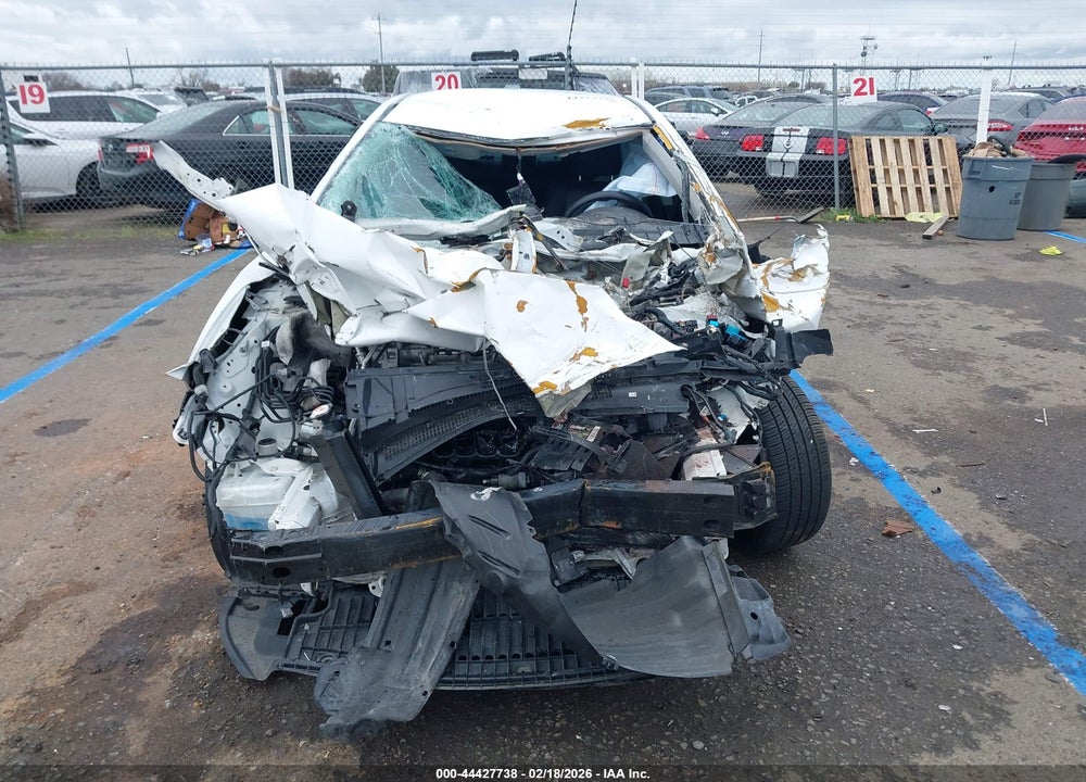2019 TOYOTA COROLLA SE VIN: 2T1BURHE4KC178410