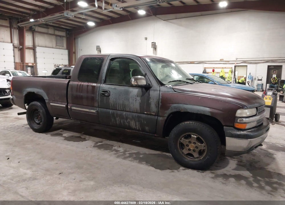 2002 CHEVROLET SILVERADO 1500 LS VIN: 2GCEK19V421125370