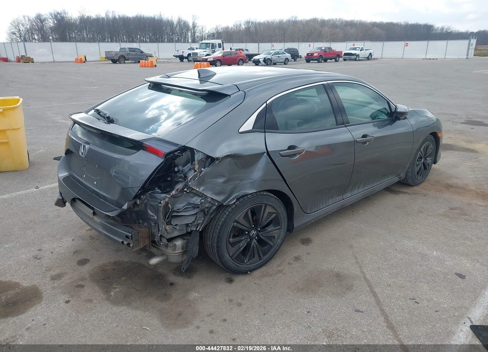 2019 HONDA CIVIC EX VIN: SHHFK7H61KU218330