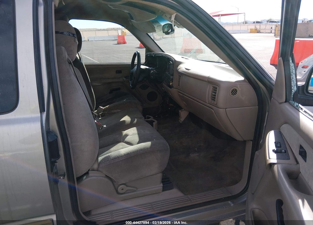 2003 CHEVROLET SILVERADO 1500 LS VIN: 1GCEC19VX31181477