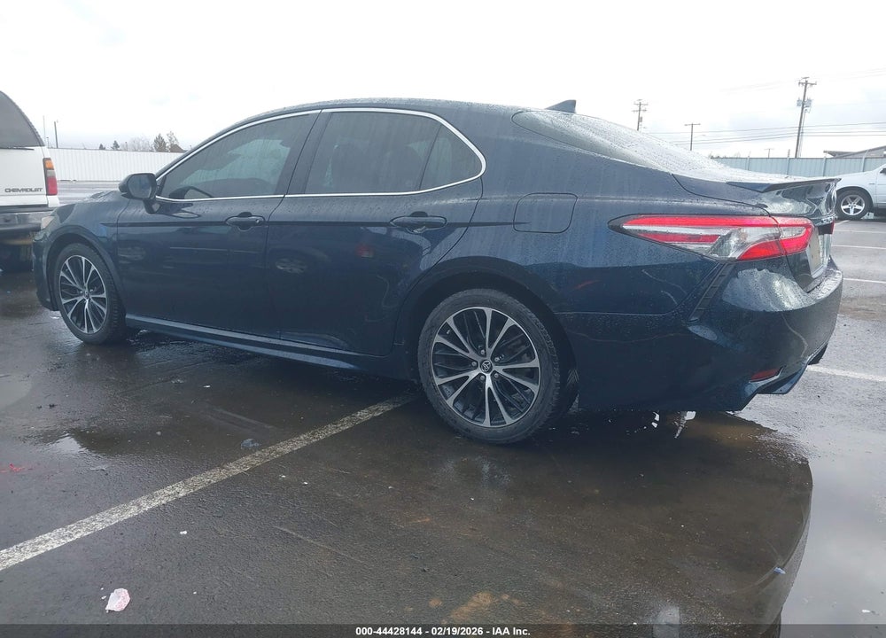 2019 TOYOTA CAMRY SE VIN: 4T1B11HK5KU698419
