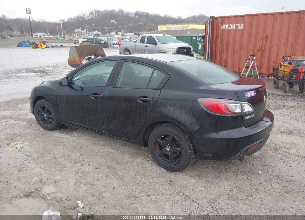 2011 MAZDA 3 I SPORT VIN: JM1BL1UG6B1496979