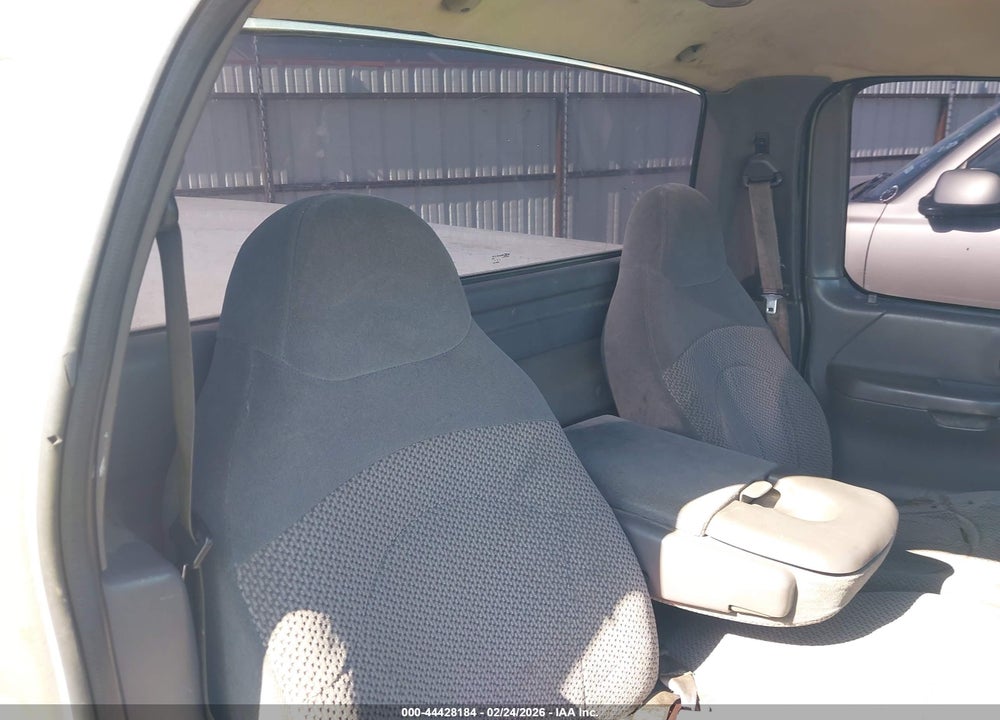 2001 FORD F-150 XL/XLT VIN: 1FTRF17L71NA49390