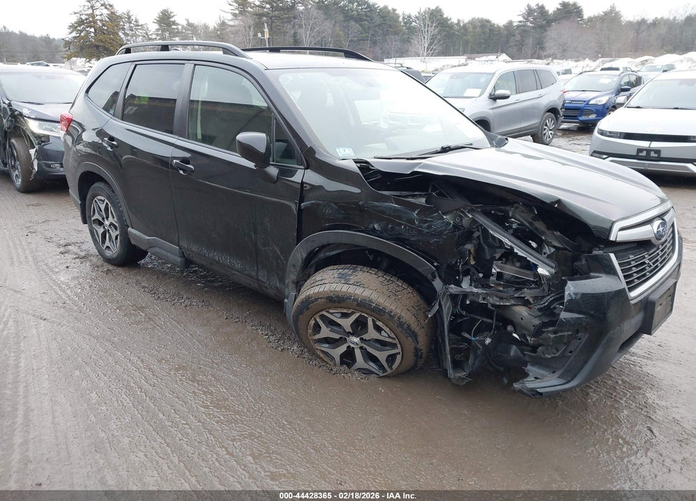 2020 SUBARU FORESTER PREMIUM VIN: JF2SKAGC3LH563365