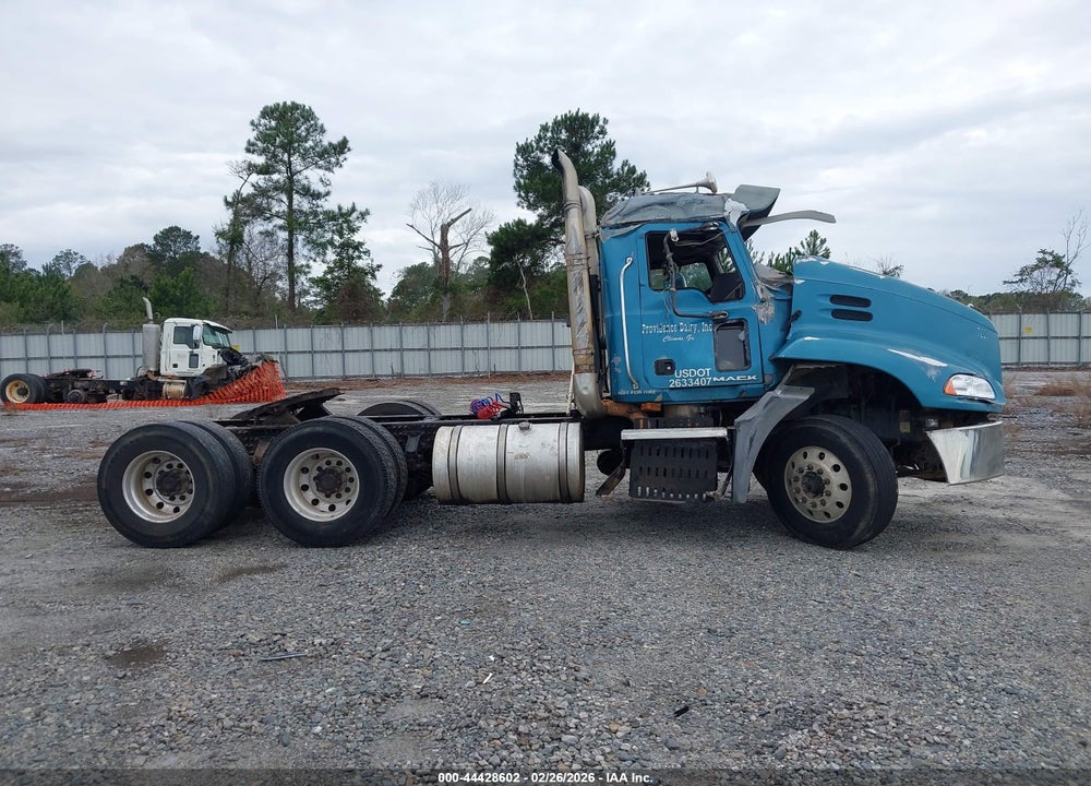 2009 MACK 600 CXU600 VIN: 1M1AW02Y19N006797