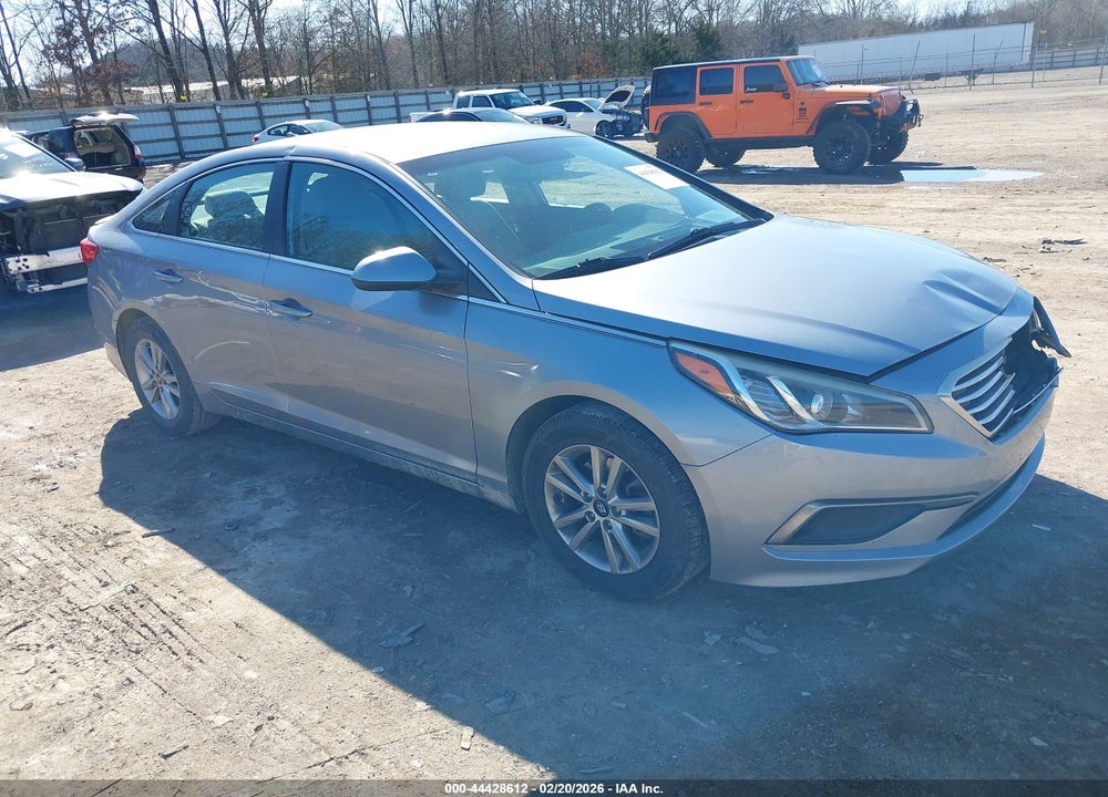 2016 HYUNDAI SONATA SE VIN: 5NPE24AF9GH307609
