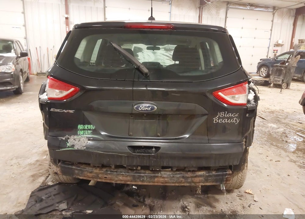 2014 FORD ESCAPE S VIN: 1FMCU0F7XEUA61048