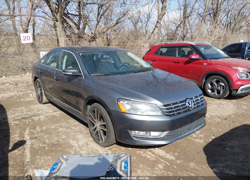 2013 VOLKSWAGEN PASSAT 2.0L TDI SE VIN: 1VWBN7A34DC026825