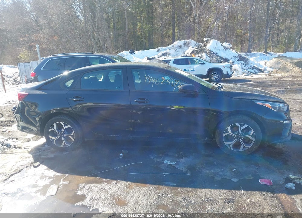 2019 KIA FORTE LXS VIN: 3KPF24AD7KE106601