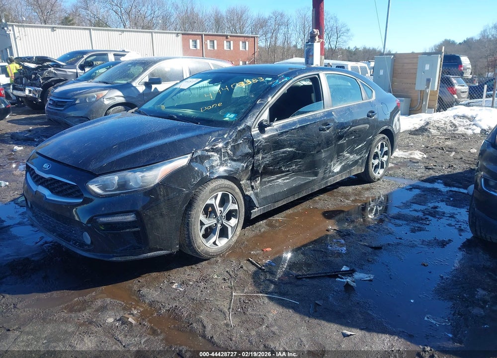 2019 KIA FORTE LXS VIN: 3KPF24AD7KE106601