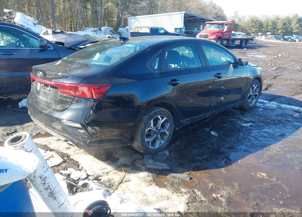 2019 KIA FORTE LXS VIN: 3KPF24AD7KE106601
