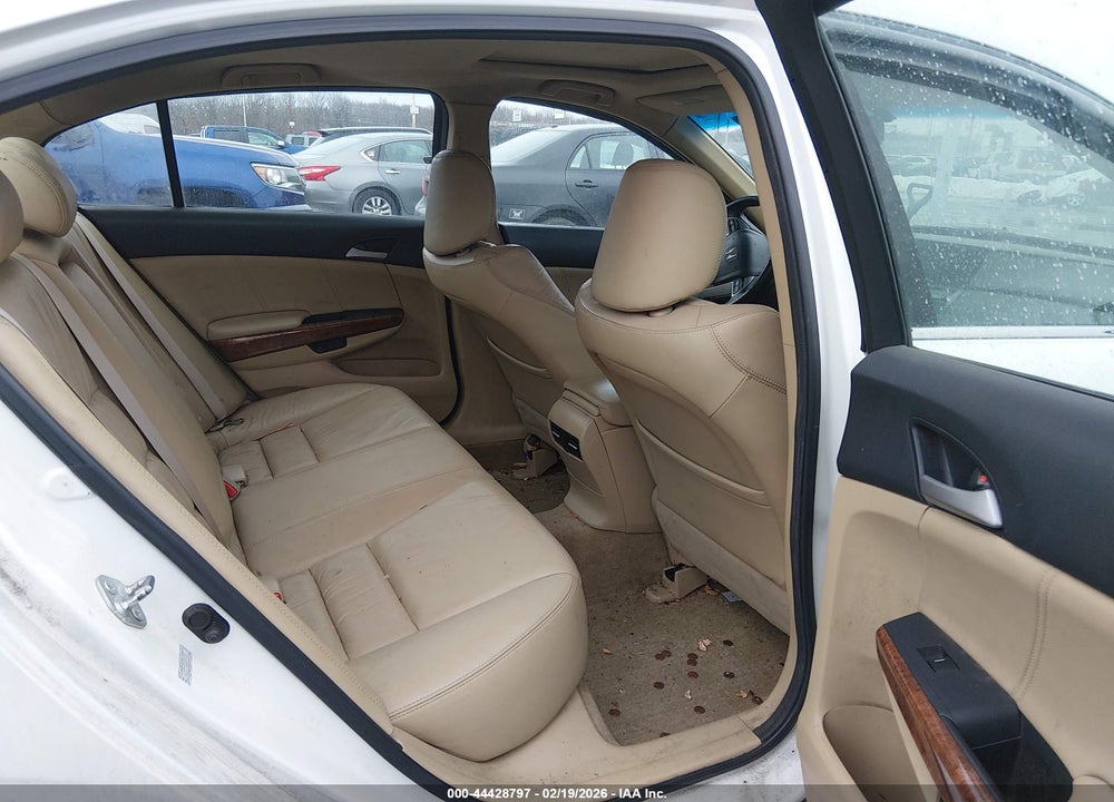 2011 HONDA ACCORD 3.5 EX-L VIN: 1HGCP3F81BA004466