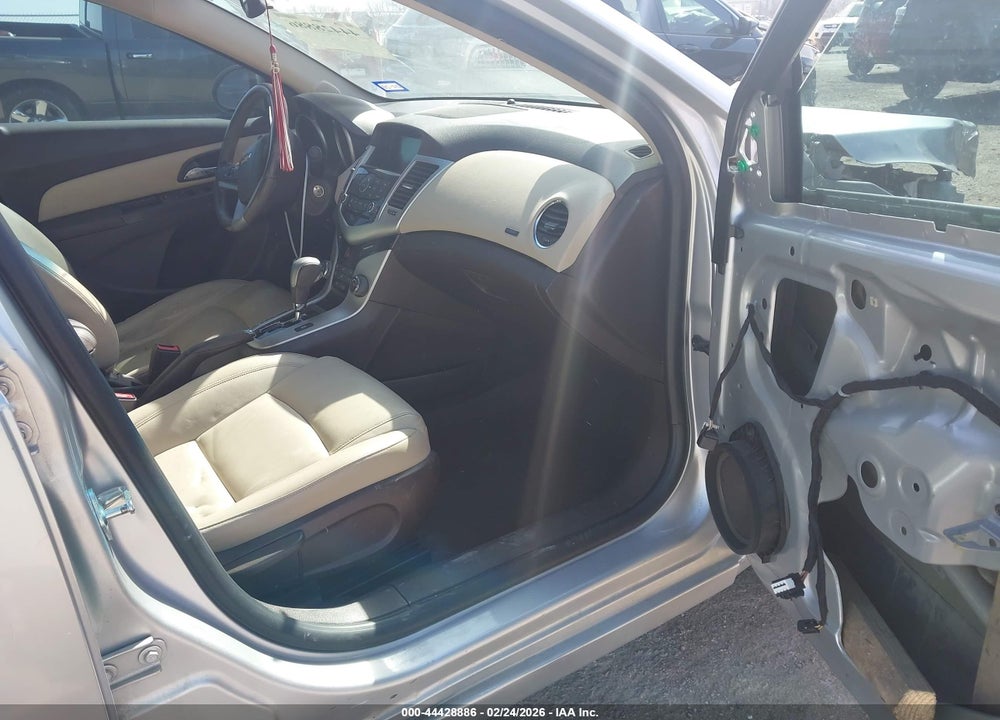 2015 CHEVROLET CRUZE 2LT AUTO VIN: 1G1PE5SB8F7250672