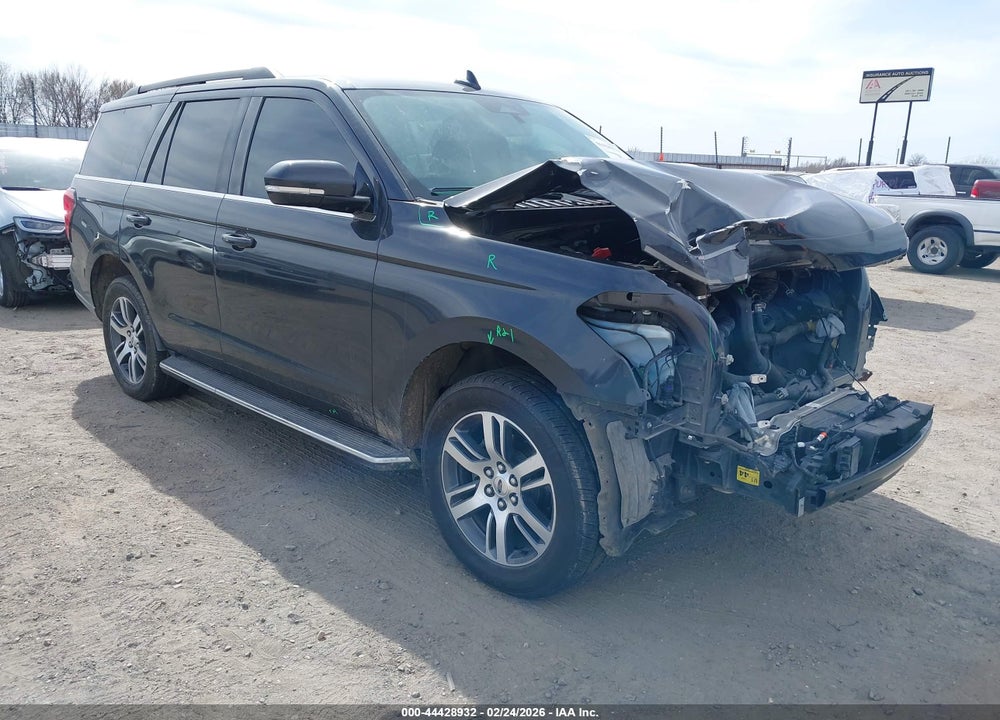 2022 FORD EXPEDITION XLT VIN: 1FMJU1HT0NEA45801