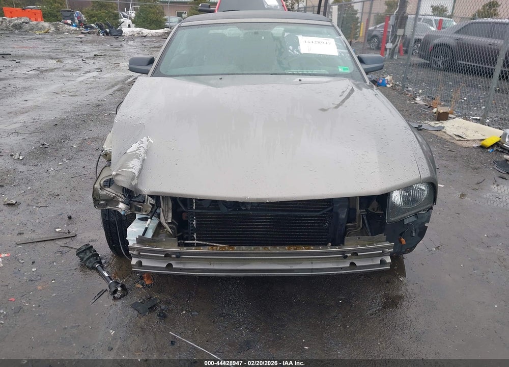 2005 FORD MUSTANG VIN: 1ZVHT84N055187472