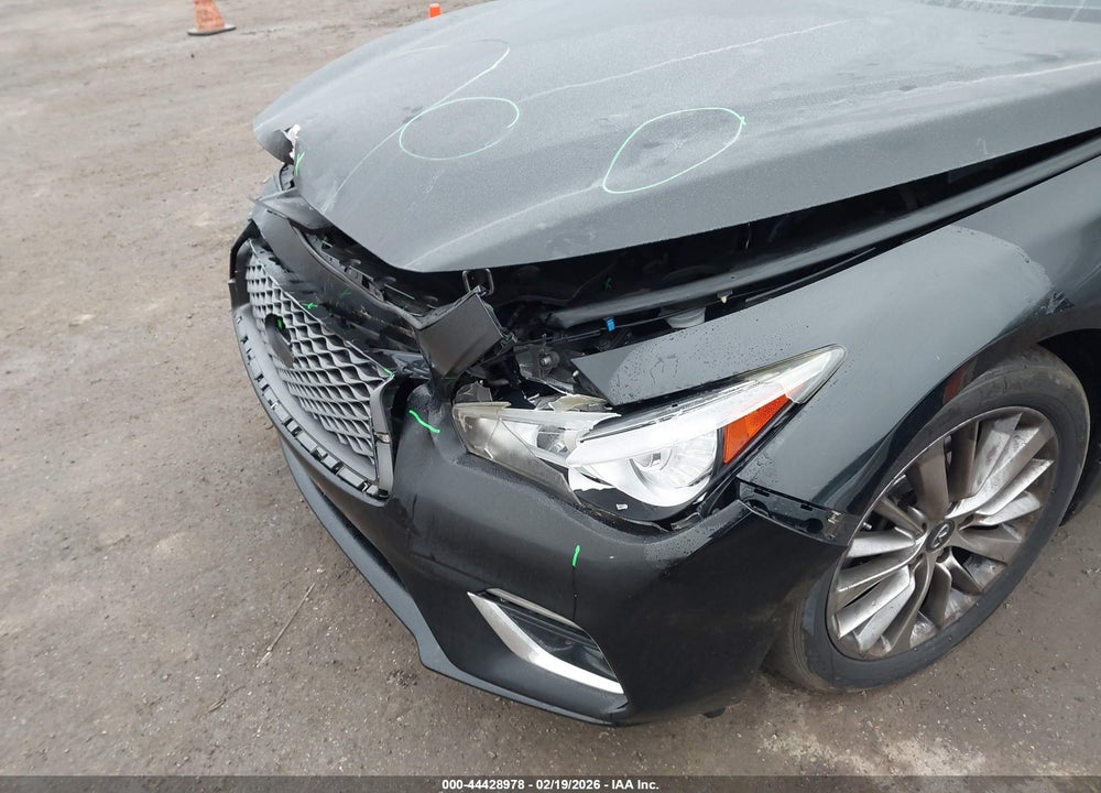 2018 INFINITI Q50 3.0T LUXE VIN: JN1EV7AR0JM433327