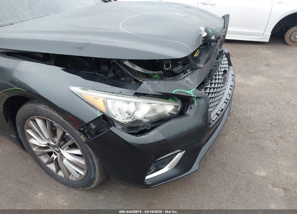 2018 INFINITI Q50 3.0T LUXE VIN: JN1EV7AR0JM433327