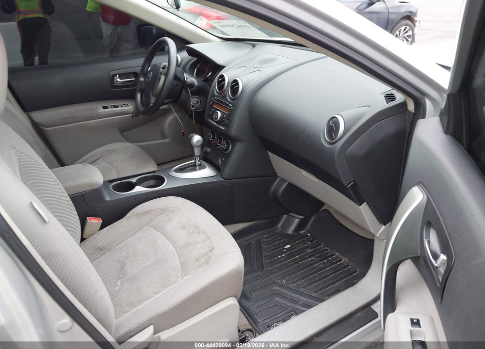 2011 NISSAN ROGUE S VIN: JN8AS5MV7BW305789